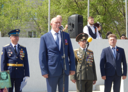 Глава Камышина, баллотирующийся в местную думу по спискам "Единой России", не рискнул стать "паровозом" для однопартийцев