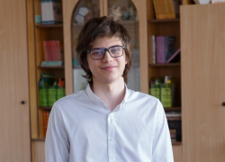 Особая победа Степана Макарова - выпускник школы №14 из Камышина стал редким стобалльником по физике!