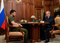 AFP: Путин предложил Зеленскому встретиться в Москве – стоит ли главе киевского режима опасаться ареста?