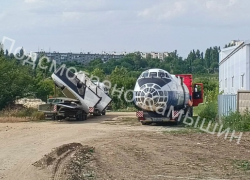 В камышинский парк-отель "Авиабаза" депутата Облдумы Дмитрия Крикунова прибыл новый самолет: под гостиничные ли номера - не уточняется