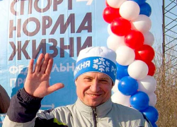 Глава Камышина Станислав Зинченко дает понять, что он "при деле", через личный канал