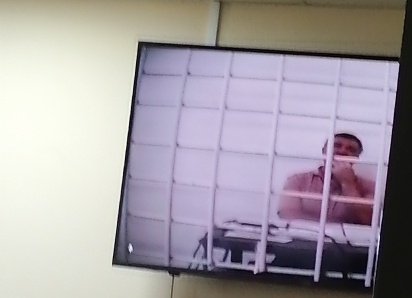 В Камышине адвокаты по ходу заседаний по «делу Норова» то ремонтируют пробитое колесо, то отпрашиваются к врачу, а допрос потерпевших буксует...