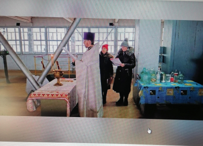 Администрация Камышина объявила, что из наших кранов в квартирах уже течет святая вода