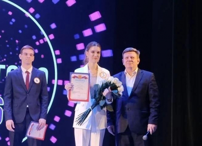 В Камышине старшеклассница из школы №9 Софья Литвинова обыграла и парней, и девчат и стала «Учеником года»