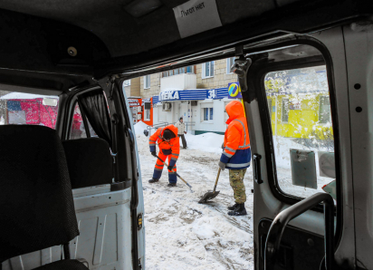 Как Камышин «откапывали» после метели с утра 20 февраля