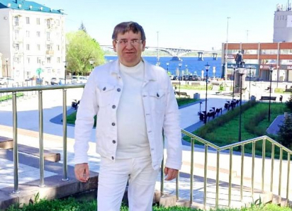 Пока власти Камышина набрали в рот воды, камышанин Анатолий Ярмолович прокомментировал федеральной прессе ситуацию с КПК «Честь», взорвавшую город