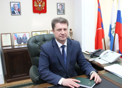 Глава Камышина Станислав Зинченко поздравил педагогов с сегодняшним Днем учителя - пока только виртуально