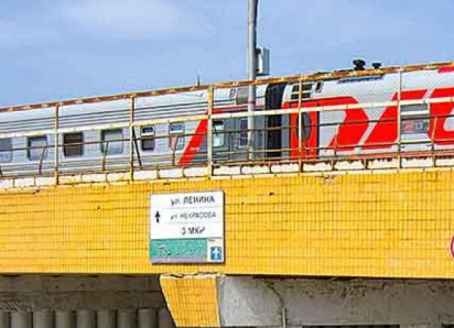 Поезд Москва - Камышин сегодня, 5 февраля, опаздывает на 8 часов, куда звонить встречающим?