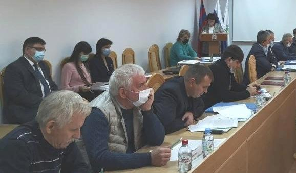 Депутатам Камышинской городской думы в целом понравился отчет Станислава Зинченко за 2021 год