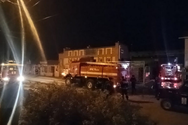 В ГУ МЧС по Волгоградской области прокомментировали пожар на центральном рынке Камышина