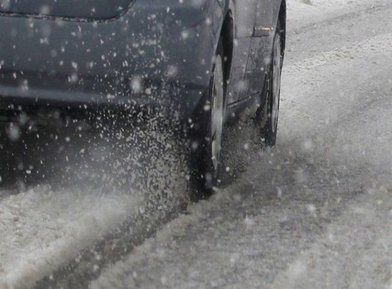 В Волгоградской области распространено предупреждение о непогоде со шквалистым ветром и мокрым снегом на федеральных трассах