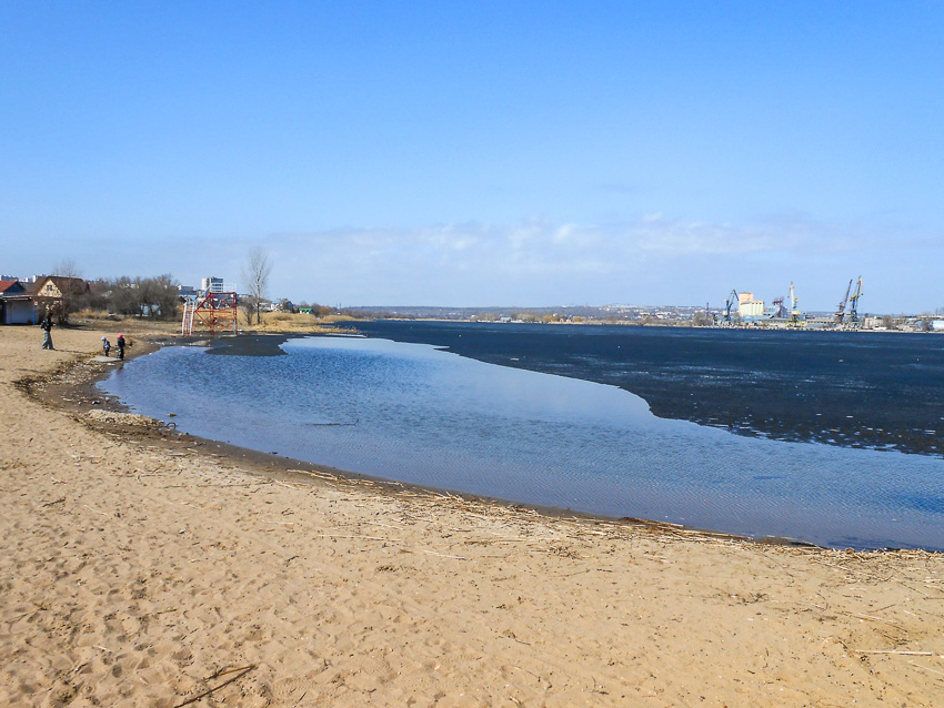 Синоптики пообещали камышанам первую весеннюю грозу