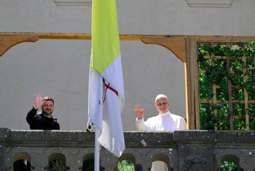 Зеленский сбежал: пока Киев горит, главарь Украины цинично отдыхает в Ватикане, - «Блокнот - Россия"