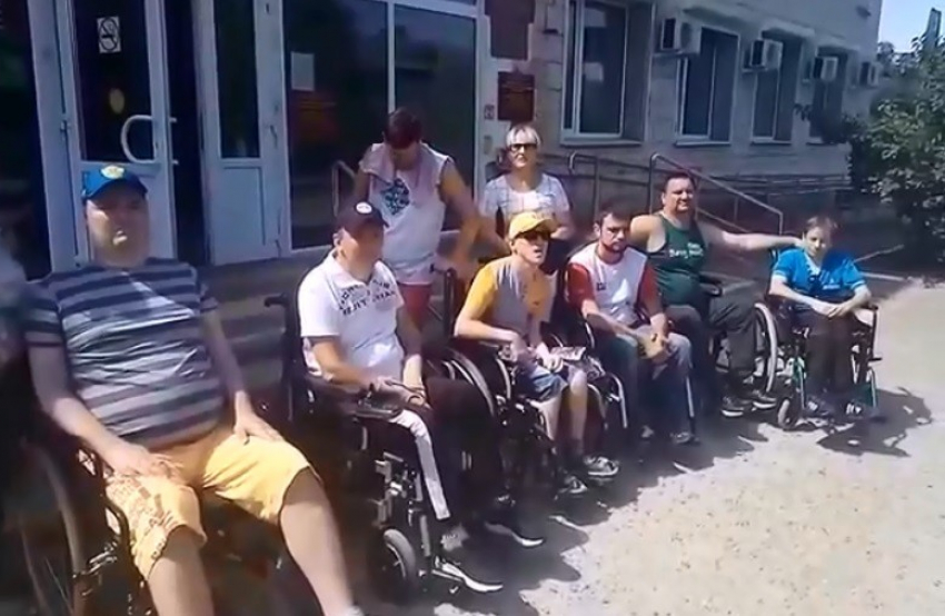 После жалоб камышинских инвалидов во все инстанции тренажерная площадка для них получила небольшой шанс на финансирование 