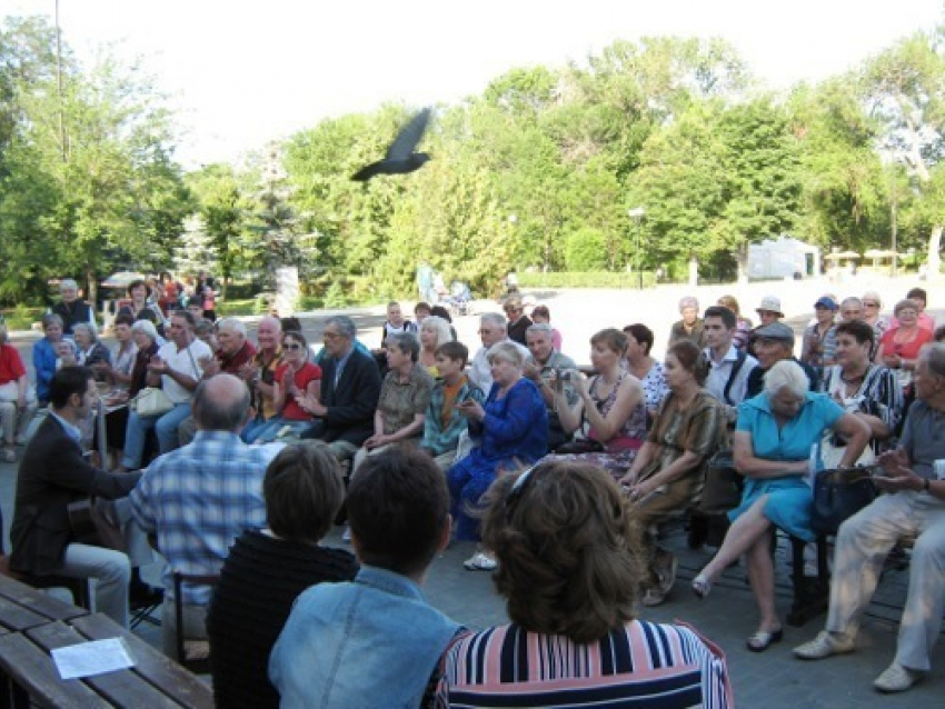 Поклонники поэзии Пушкина сегодня, 6 июня, соберутся в городском парке Камышина