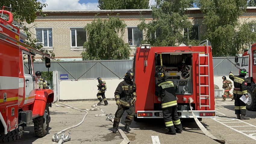 Какие боевые навыки отрабатывали в Камышине в ИК-5 во время условного пожара