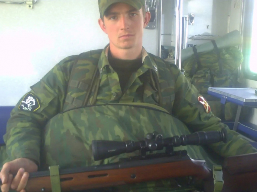 Рядом с братом - героем спецоперации в Камышинском районе похоронили погибшего в СВО Ивана Власенко из села Таловка