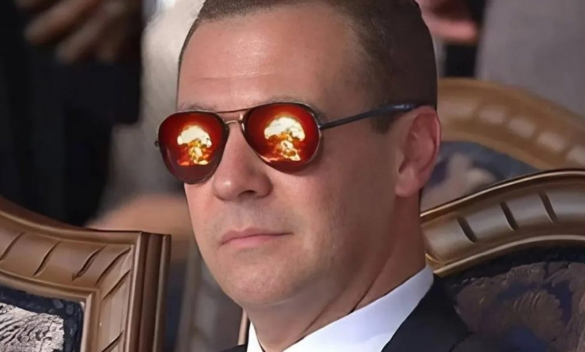 Медведев объяснил, почему Россия не разглашает детали переговоров по Украине, - «Блокнот - Россия"