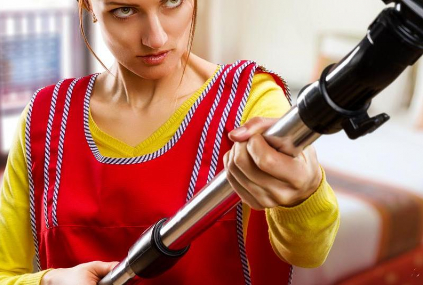 Камышанин сколотил преступную группу вымогателей, которая замотала жертве голову полотенцем, но и по своей голове получила трубой пылесоса