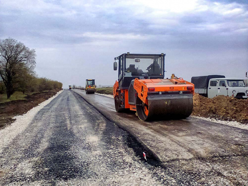 В Камышине активизировались работы на строительстве дороги к новому кладбищу, которую должны были сдать в прошлом году