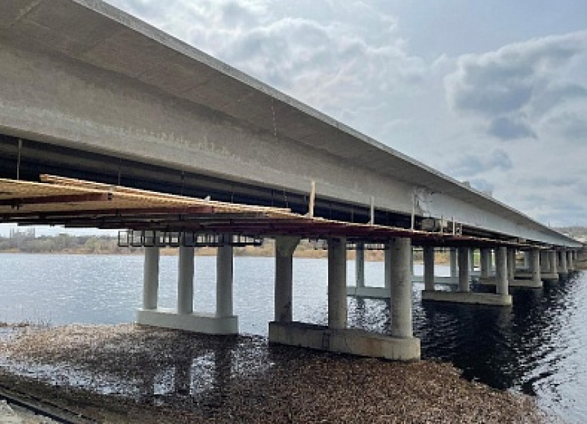 Ремонт моста у Ерзовки на федеральной автодороге между Камышином и Волгоградом завершат до конца лета