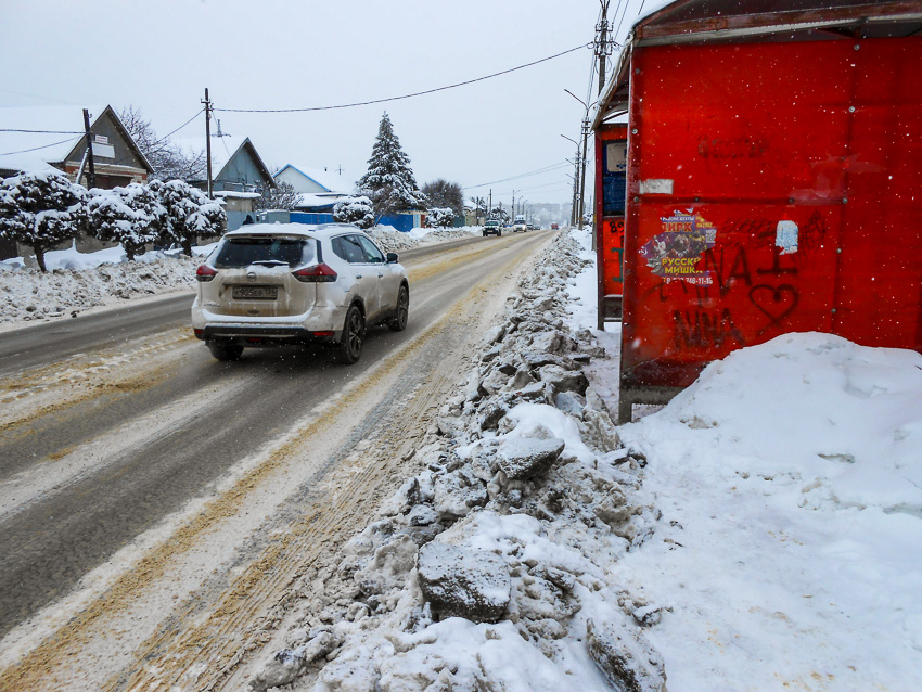 Снегопад «детский» был, а коммунальщики с ним на «двойку с плюсом» справились пока, - камышанка