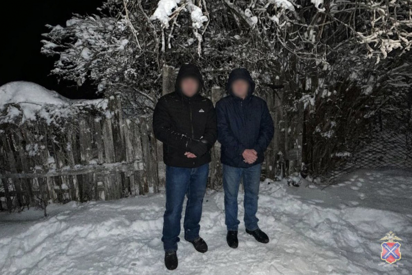 В Камышине полицейские задержали подозреваемых при попытке приобретения наркотиков 