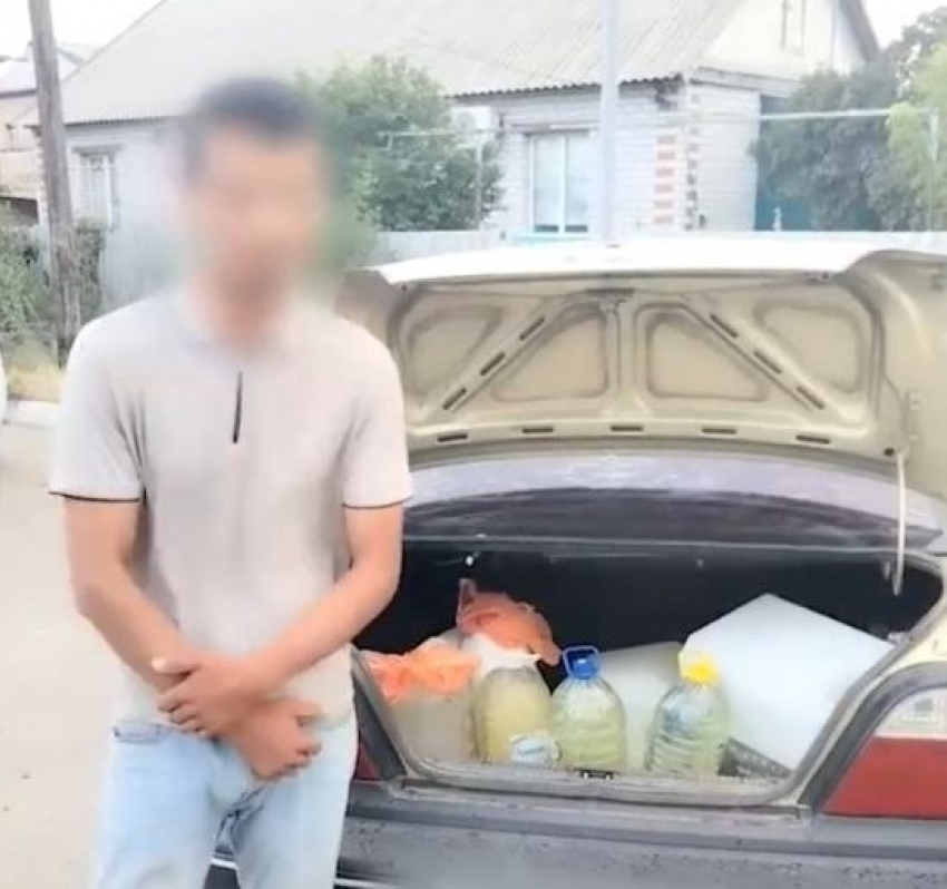 Иностранец торговал бензином в два раза дороже в Быковском районе и попал под арест 