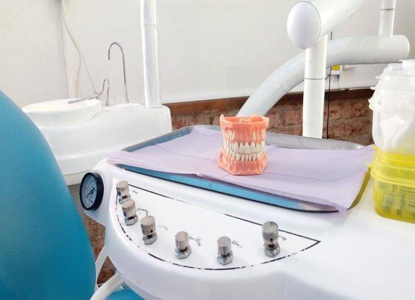 Сотрудники стоматологии в Камышине бьют тревогу из-за заболевших COVID-19 коллег, - «Блокнот Волгограда"