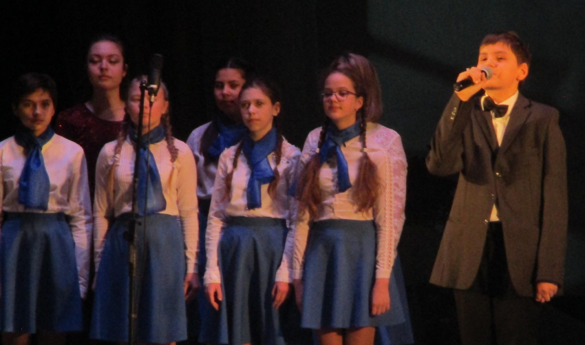 В камышинском ДК «Текстильщик» состоялся концерт, объявленный год назад