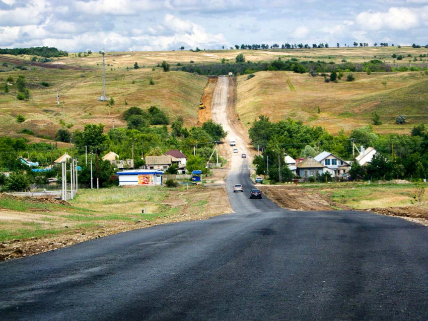 Новая дорога в Камышинском районе дошла до Липовки