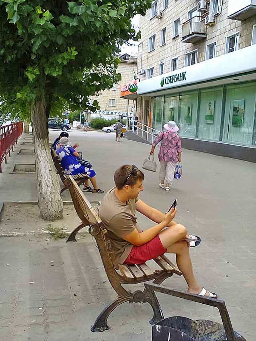 Камышане то и дело подхватывают коронавирус неизвестно где жарким летом 2021-го