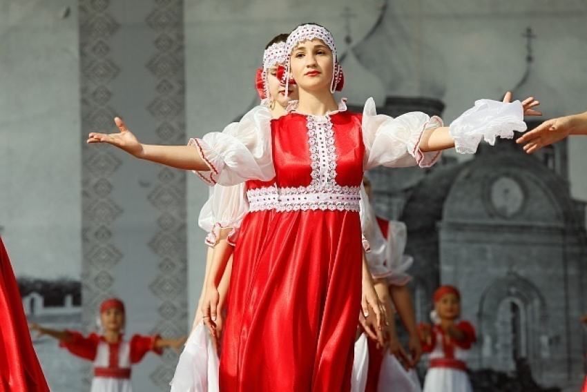 Урюпинск втрое перегнал Камышин по количеству туристов на юбилейное городское торжество