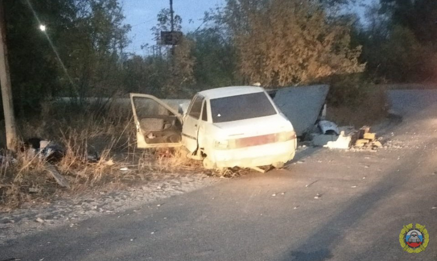 Жуткую сегодняшнюю, 10 октября, аварию с тремя трупами обсуждают в Волгоградской области
