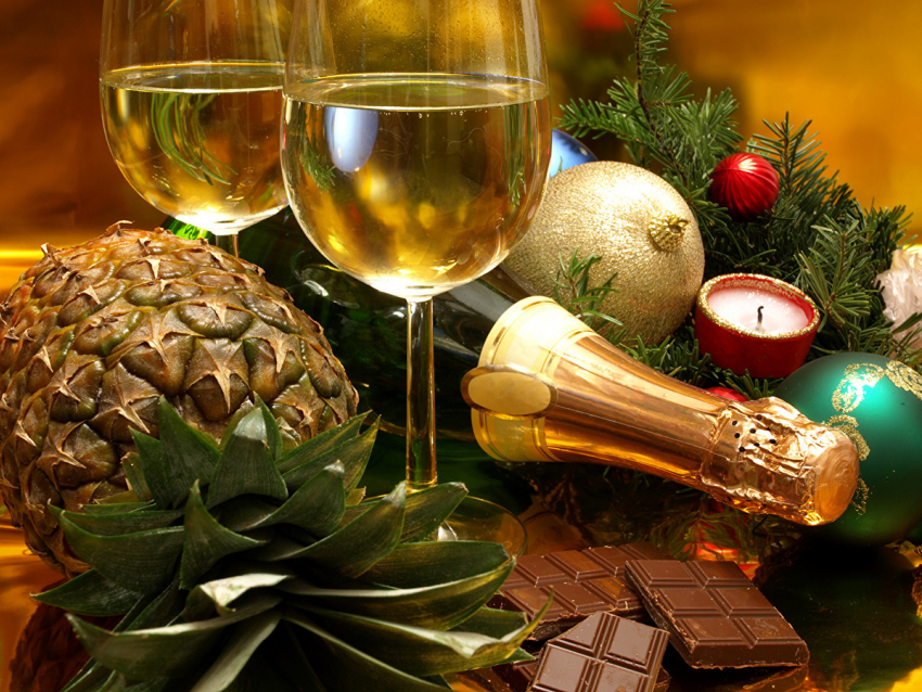 Можно ли в Новый год пить шампанское с... селедкой?