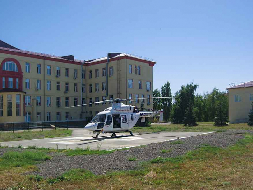 Уже 70 раз в этом году санитарный вертолет прилетал в Камышин