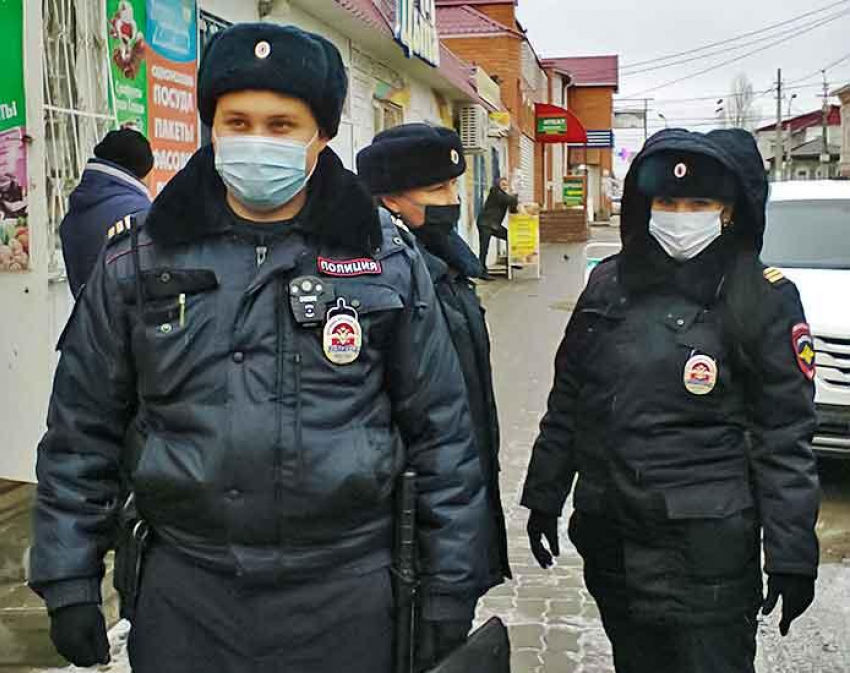 Полиция жестко предупредила жителей Волгоградской области о необходимости воздержаться от участия в несанкционированных акциях