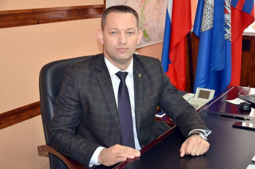 Суд запретил главе Михайловки Сергею Фомину подходить к администрации города ближе, чем на 30 метров, - «Блокнот Волгограда"