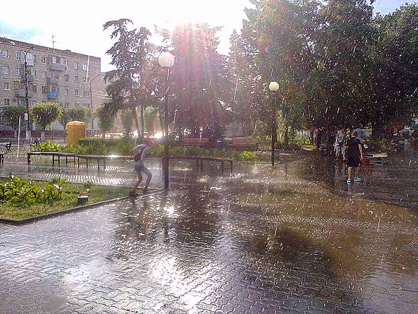 Грозы, затяжные дожди с градом обрушатся на Волгоградскую область