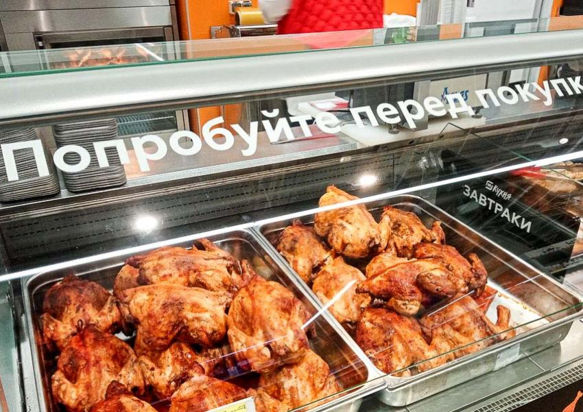 Курица «взлетела": цена на самое доступное мясо для жителей Волгоградской области устремилась вверх опять