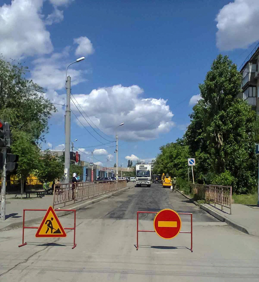 Власти Камышина стремятся завершить асфальтирование и открытие улицы Мира по плану, 7 июня