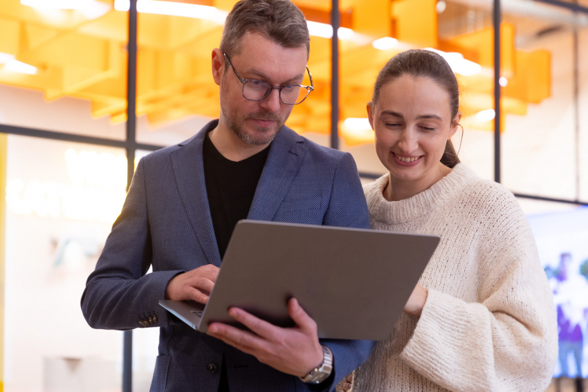 Мужчины готовились к 8 Марта активнее, чем женщины к 23 февраля