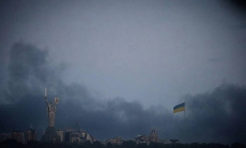 «Возможно, «Орешник»: Киев в дыму после мощнейшего за последнее время удара РФ