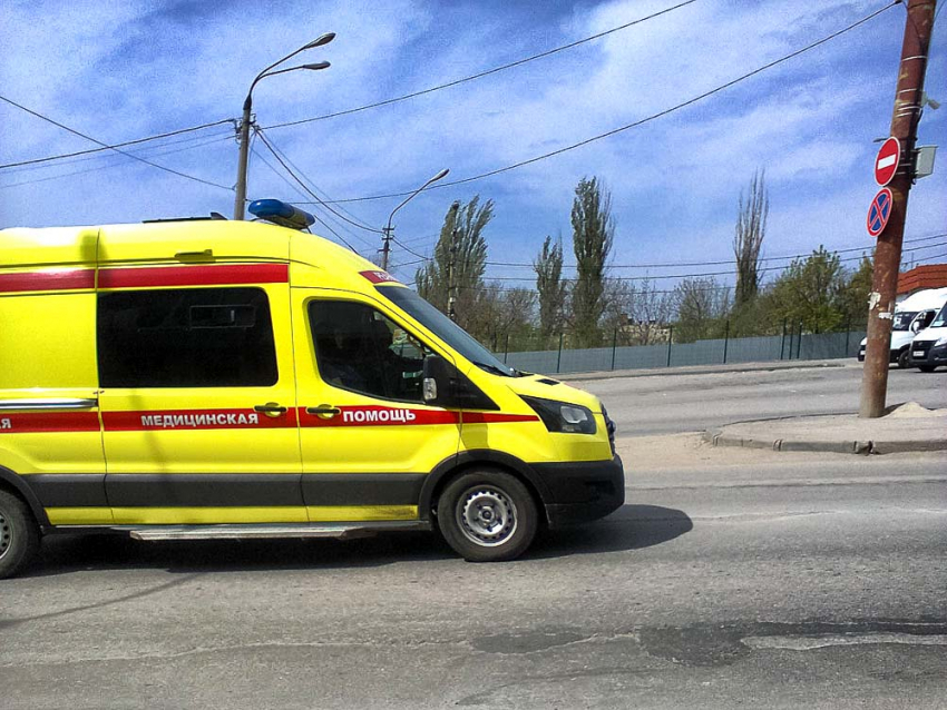 Вот вам миллион, только приезжайте! - в Камышин зовут-не дозовутся врачей