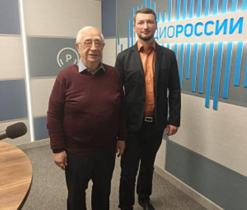 Экс-мэр Камышина, зампред Общественной палаты региона Лев Алферов пошел на областное радио, впечатлившись «круглым столом» в Камышине