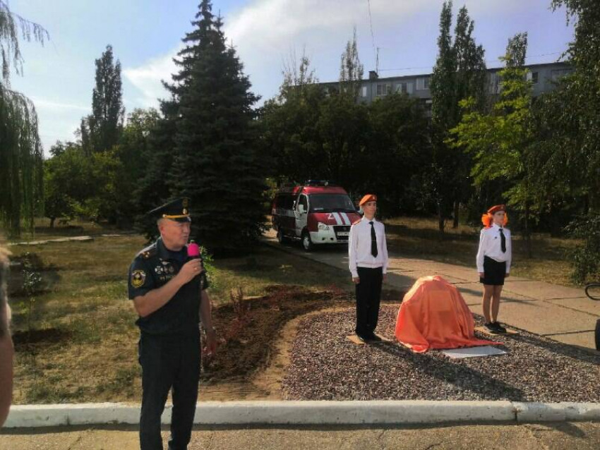 По какому случаю в камышинскую школу 1 сентября приехал генерал