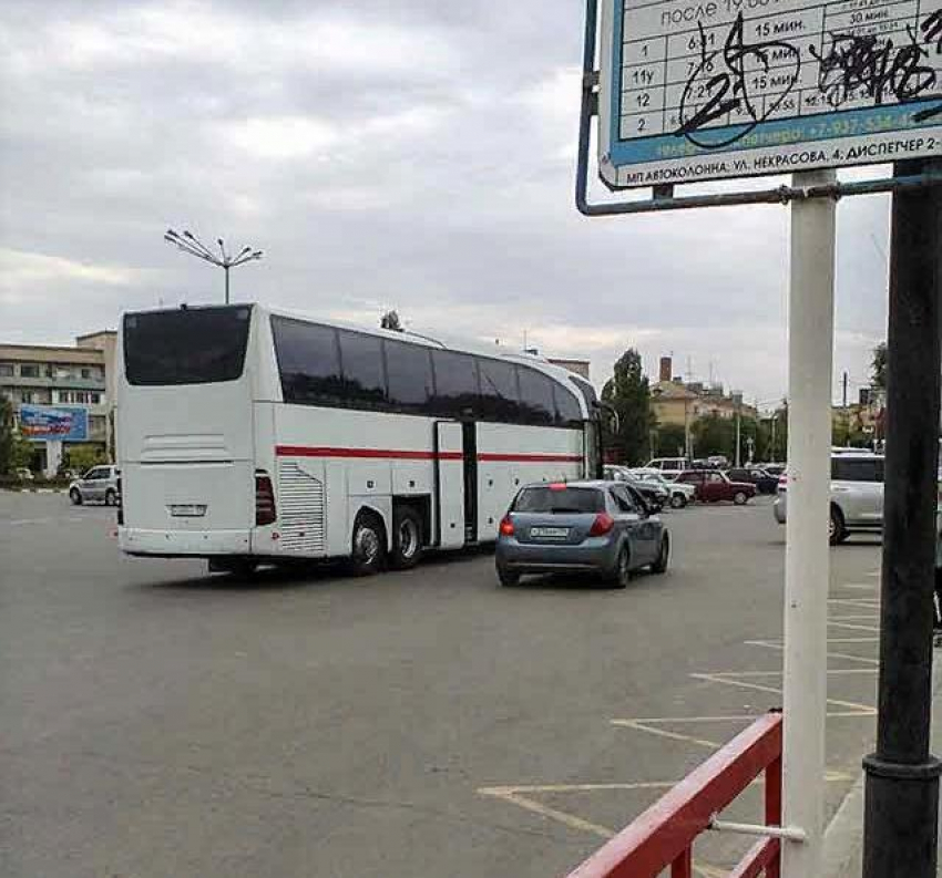 Сесть в междугородные автобусы камышане с сегодняшнего дня смогут только по QR-коду