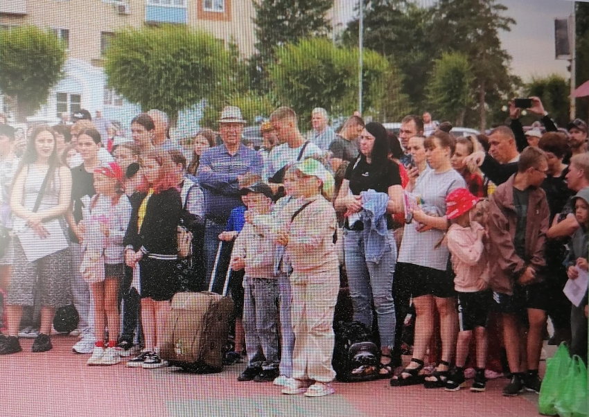 В лагерь «Солнечный» под Камышином с танцами отправили вторую смену