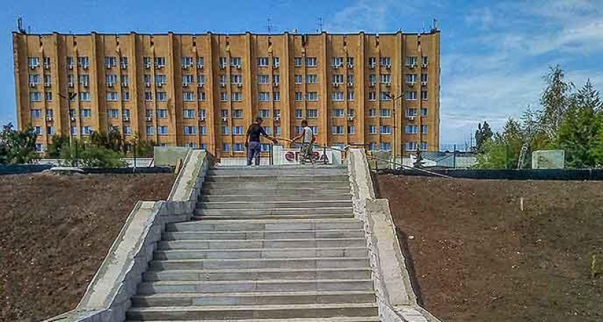 Полиция ищет участников массовой драки в ночном клубе гостиницы «Опава» в Камышине (ВИДЕО)