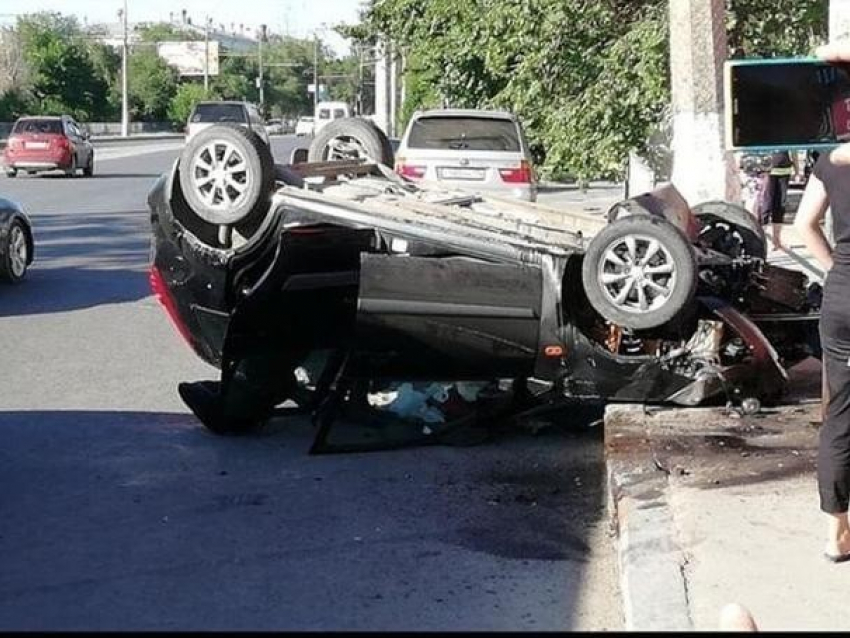 Дорожные полицейские ищут очевидцев страшной аварии с участием большегруза и «Ford Fiesta» 
